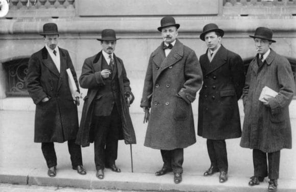 Russolo, Carrà, Marinetti, Boccioni and Severini (Futurists) in front of Le Figaro, 1912